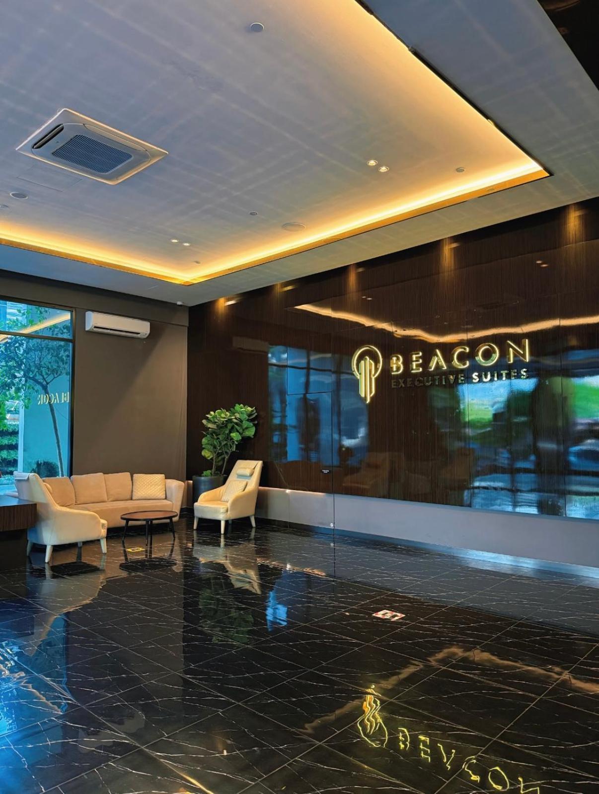 Beacon Executive Suite - City View - By Iz Джорджтаун Экстерьер фото