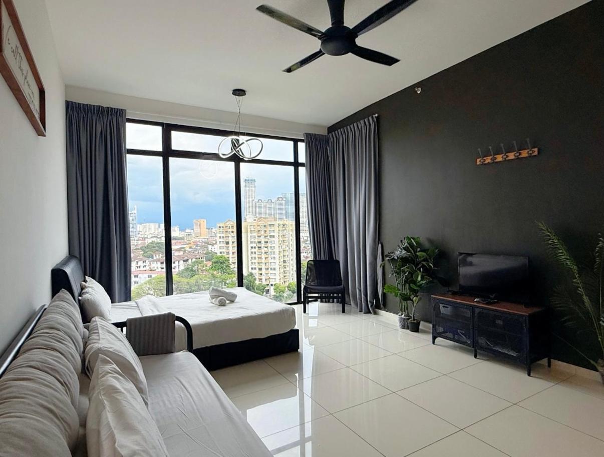 Beacon Executive Suite - City View - By Iz Джорджтаун Экстерьер фото